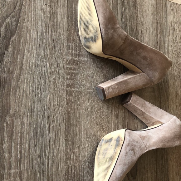 BCBGeneration Tan Suede Heel - Picture 4 of 6